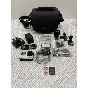GoPro HERO4 Silver 1080p Action Camera Bundle - Lowepro Bag + Accessories Tested